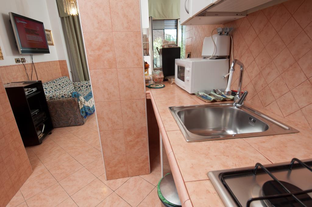 Suites Oliveri Viale Marconi Roma Exterior foto
